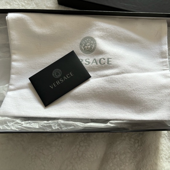 Versace slides - Picture 4 of 4